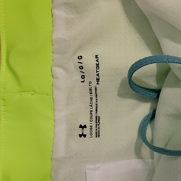 UNDER ARMOUR women's shorts size Large - Picture 2 of 2